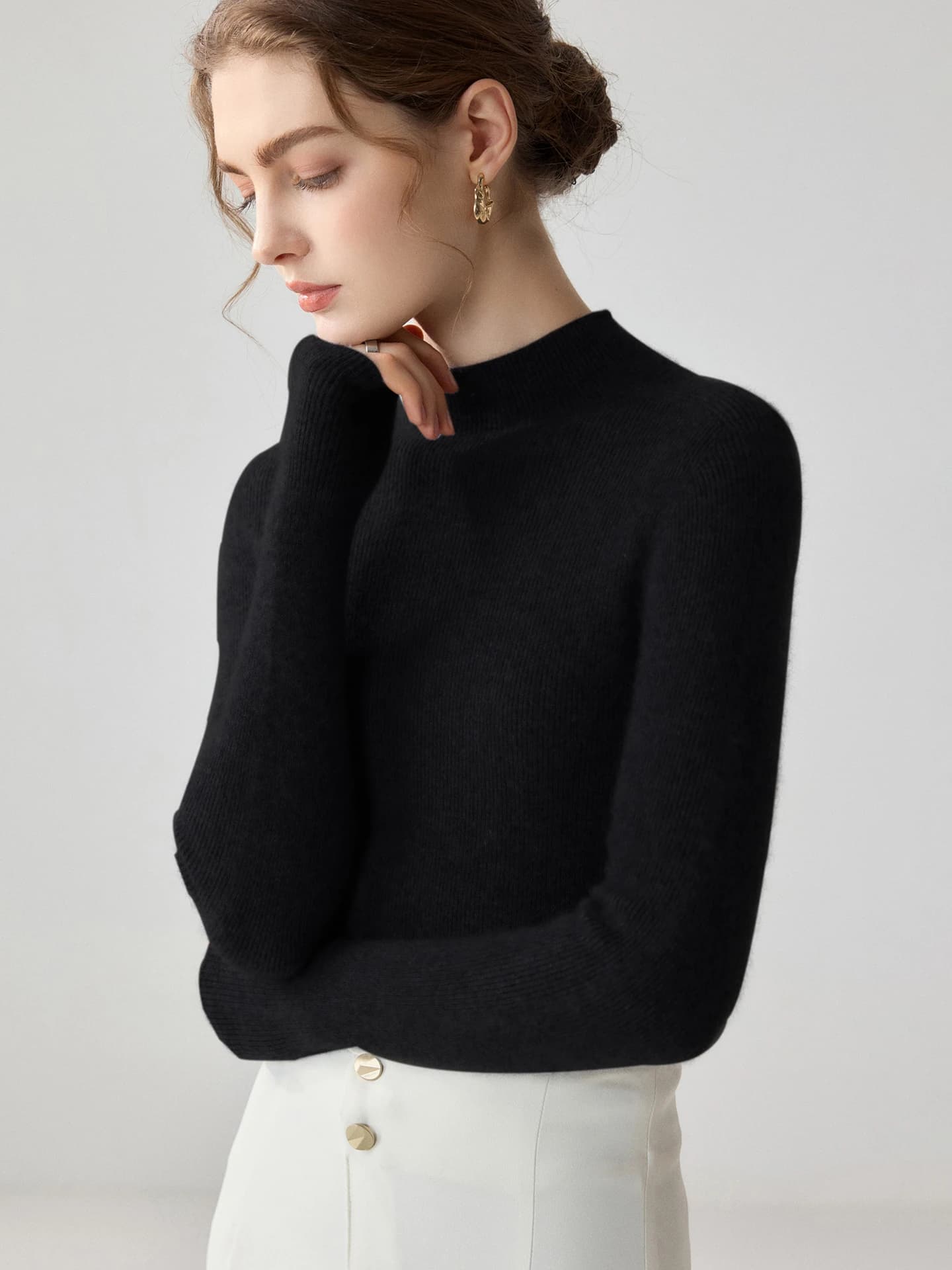 Seamless Slim-Fit Mock-Neck · FRONT