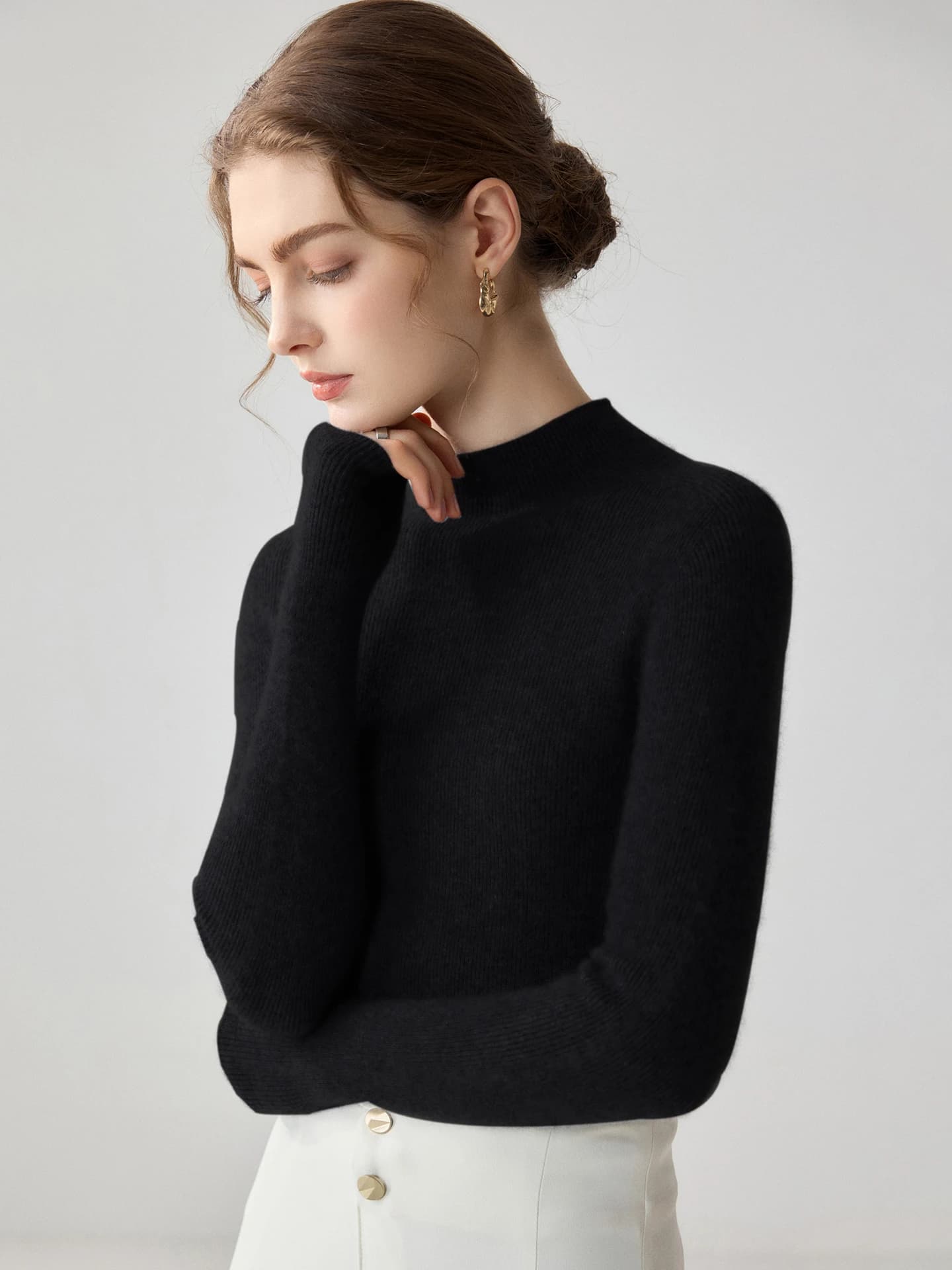 Seamless Slim-Fit Mock-Neck · FRONT