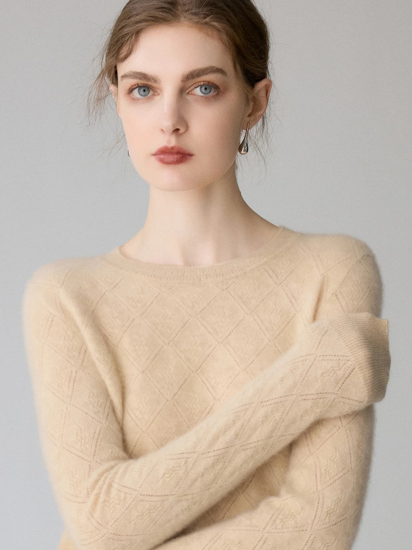 12-Gauge Crew-Neck Pointelle · FRONT