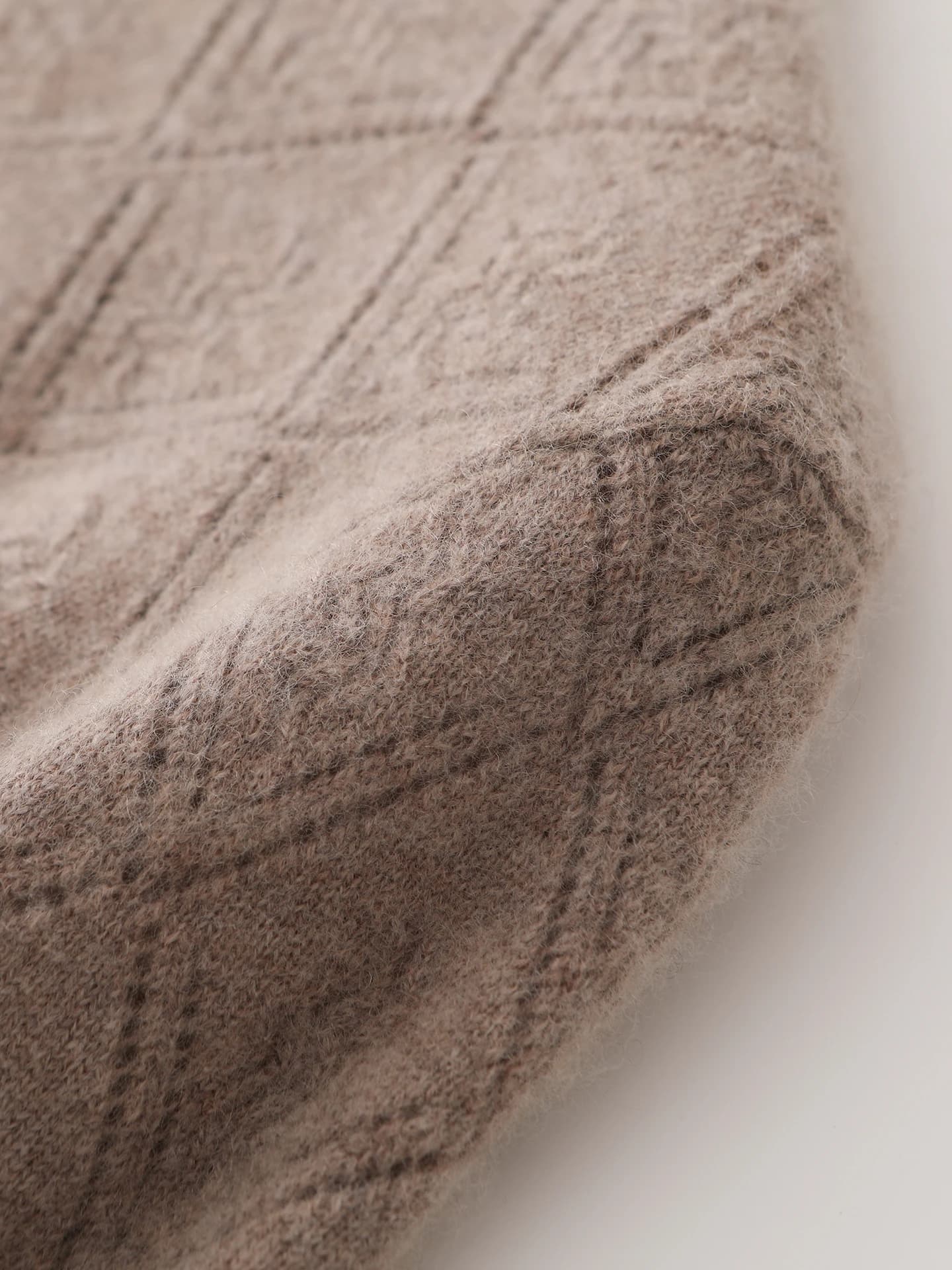 12-Gauge Crew-Neck Pointelle · DETAIL