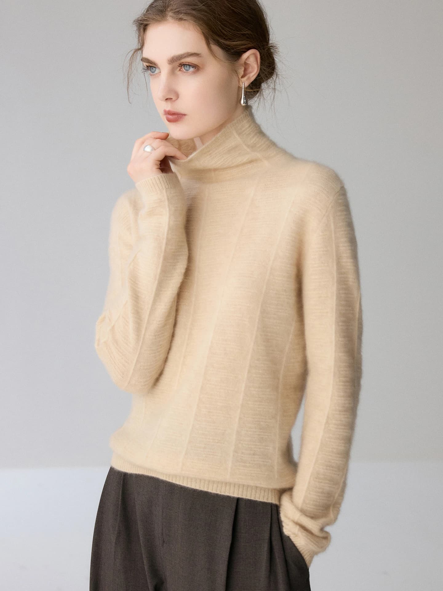 12-Gauge Slouch-Neck Irregular-Rib · FRONT
