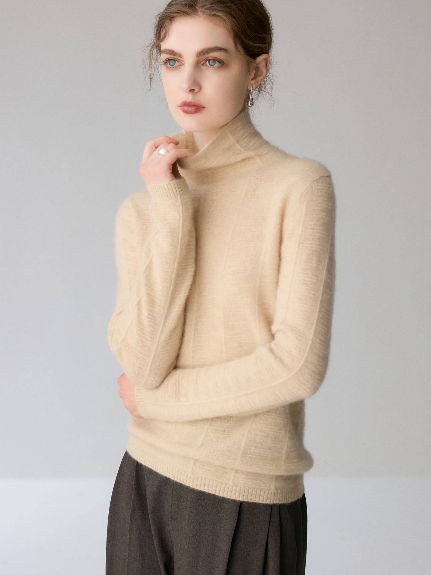 12-Gauge Slouch-Neck Irregular-Rib · FRONT
