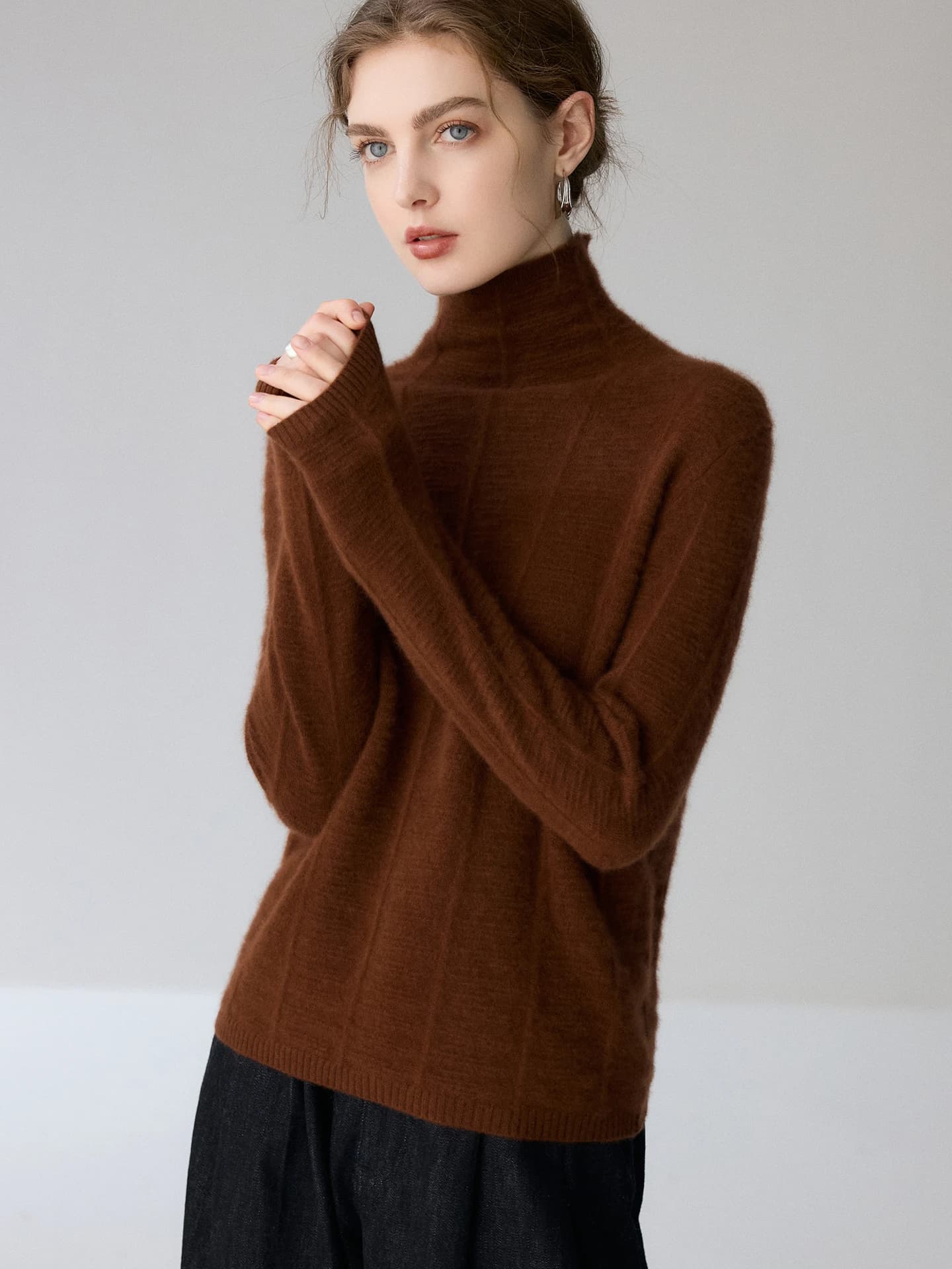 12-Gauge Slouch-Neck Irregular-Rib · FRONT