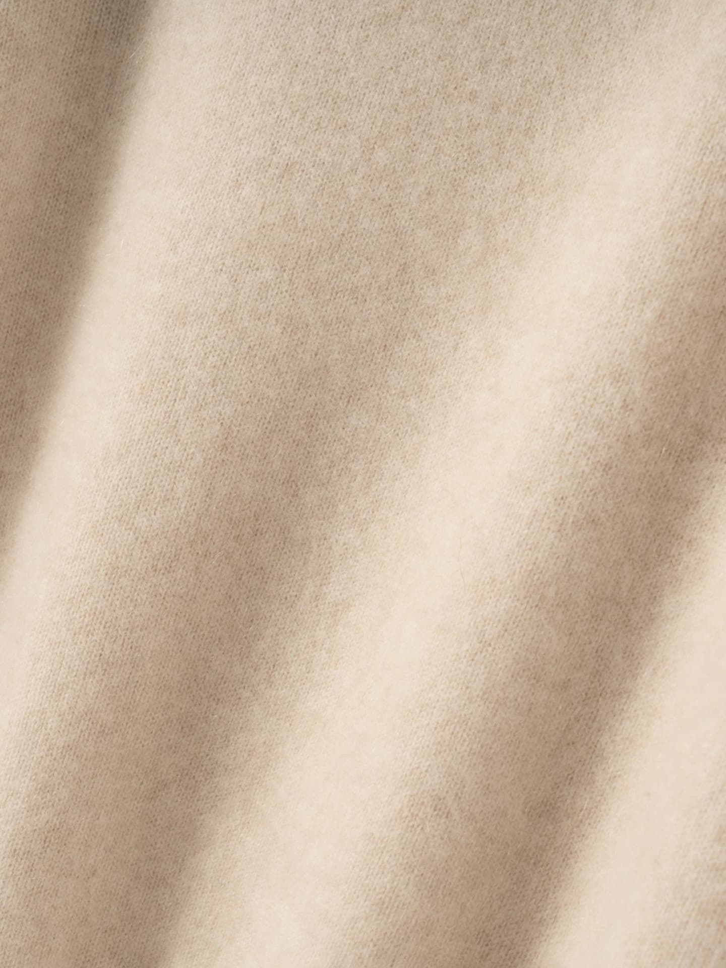 7-Gauge Crew-Neck Ribbed · DETAIL