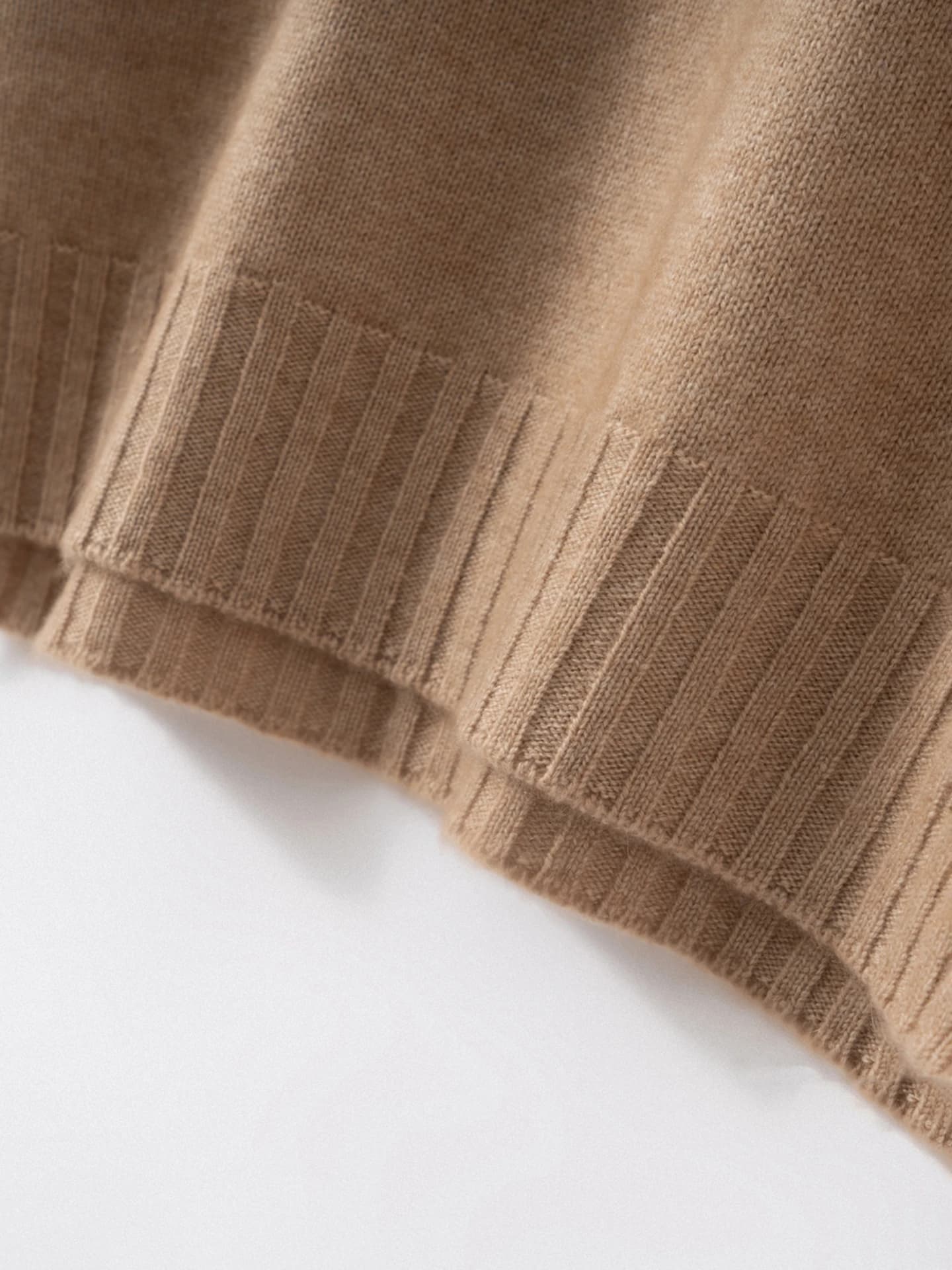 7-Gauge Relaxed-Fit Mock-Neck High-Low · DETAIL