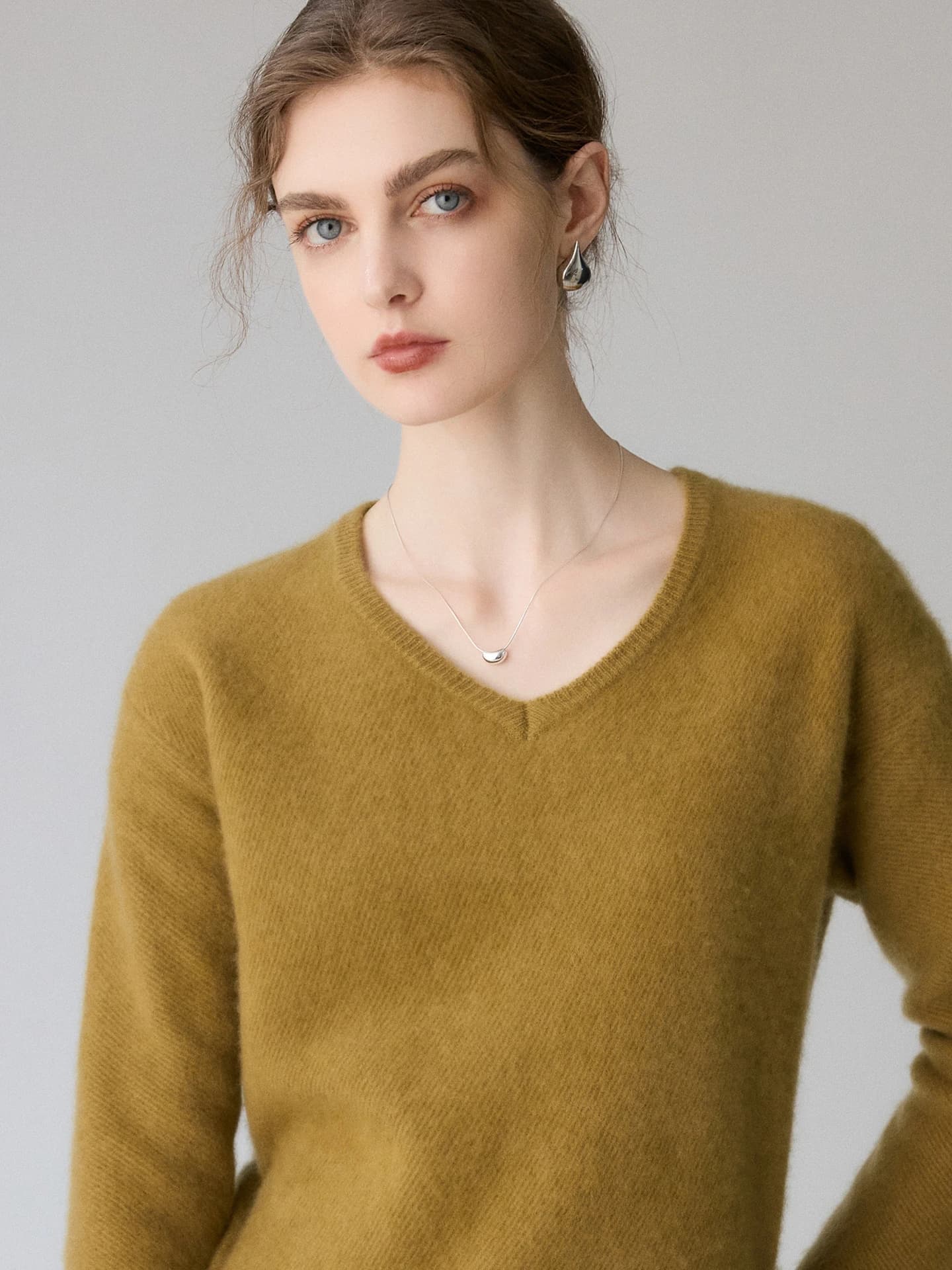 12-Gauge V-Neck Twill Heavy-Craft · FRONT
