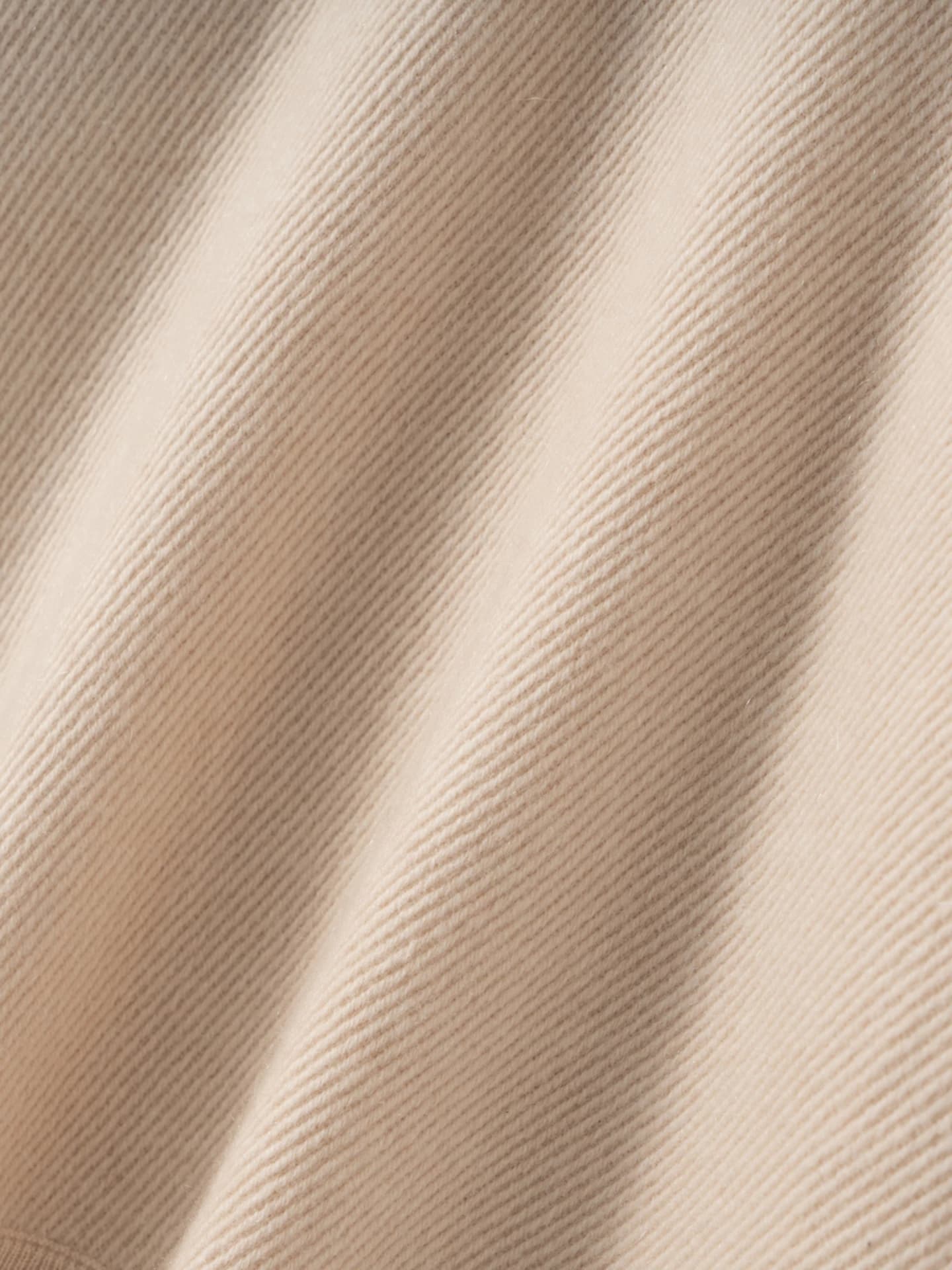 12-Gauge V-Neck Twill Heavy-Craft · DETAIL