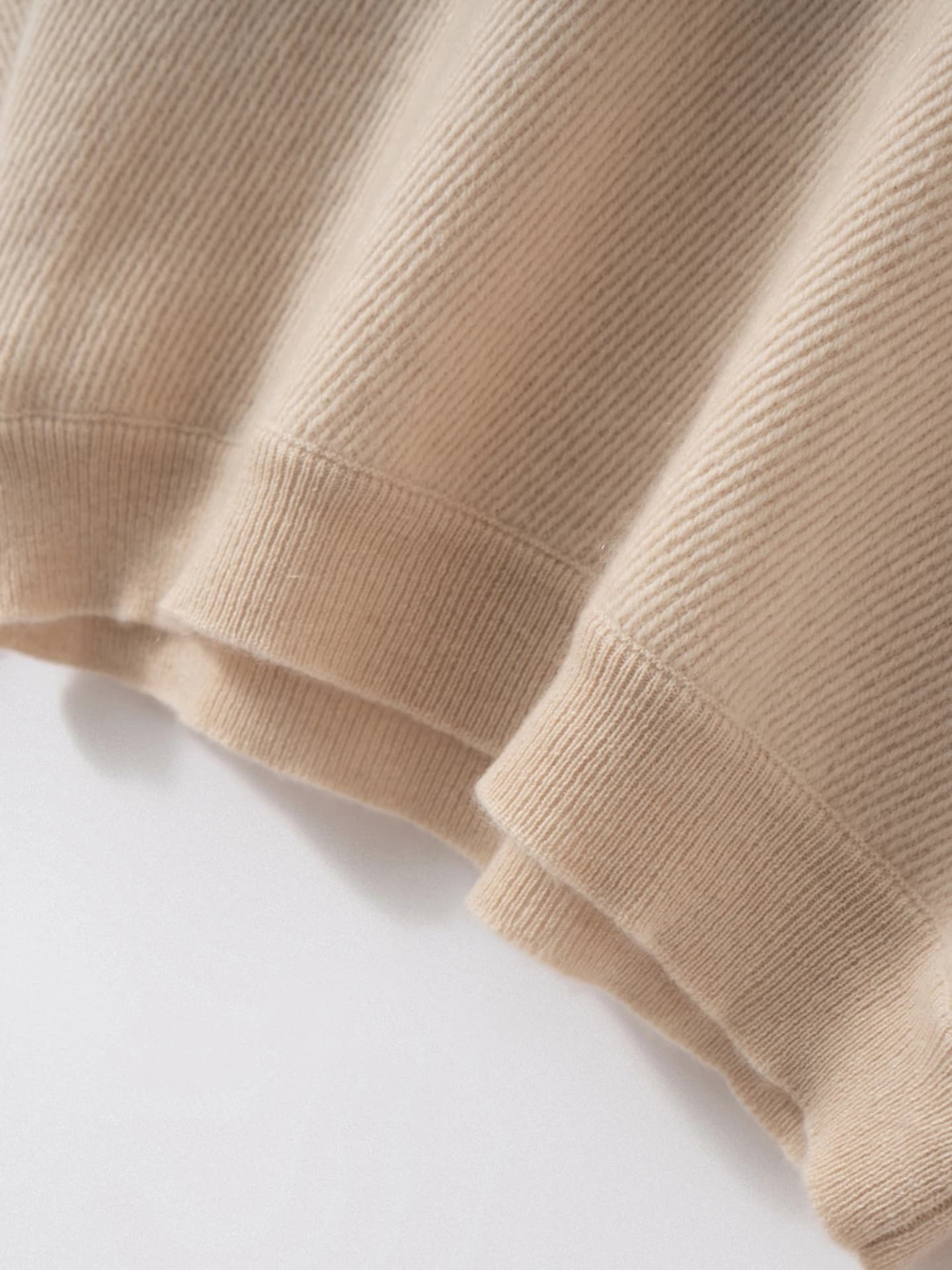 12-Gauge V-Neck Twill Heavy-Craft · DETAIL