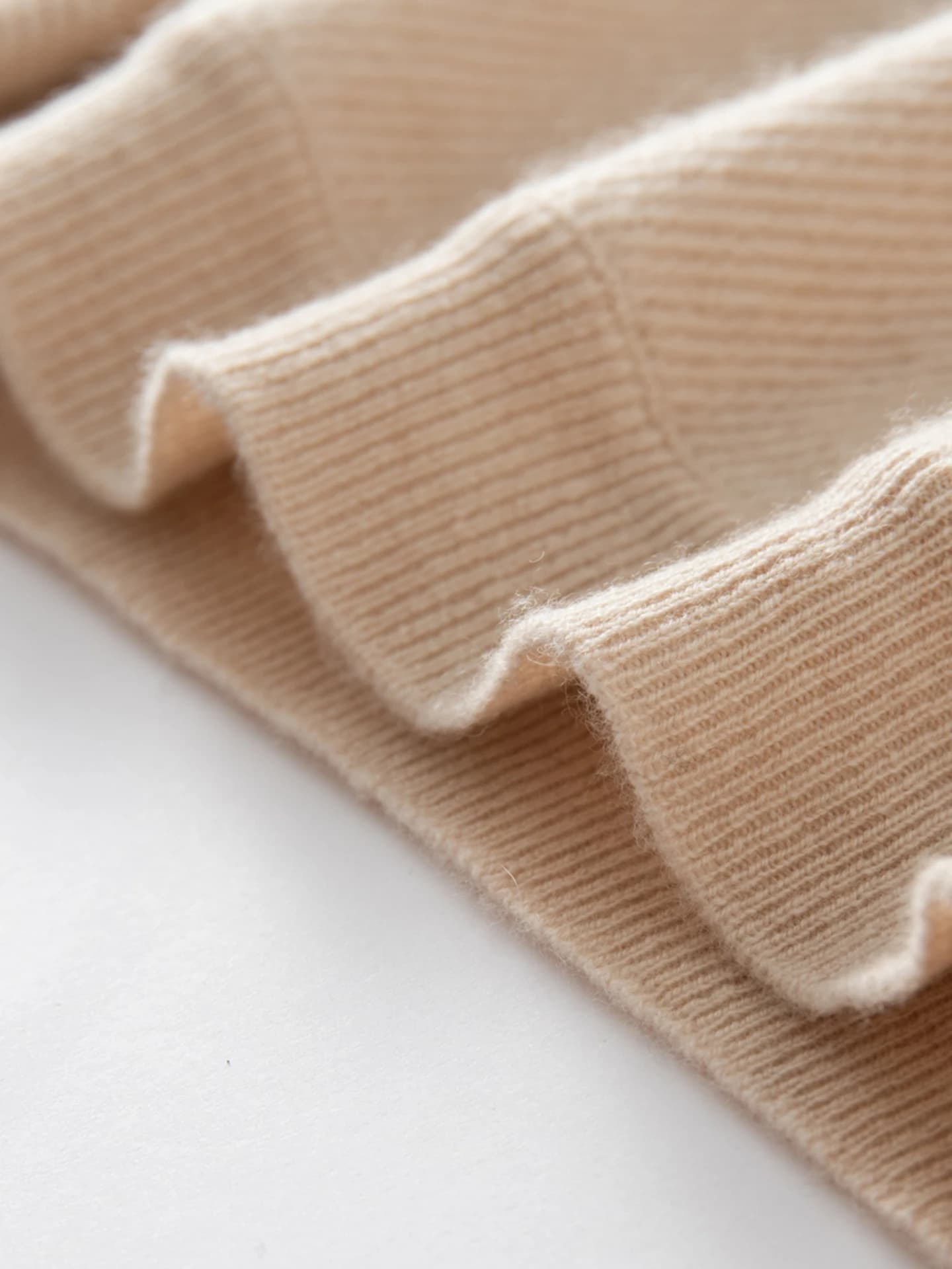 12-Gauge V-Neck Twill Heavy-Craft · DETAIL