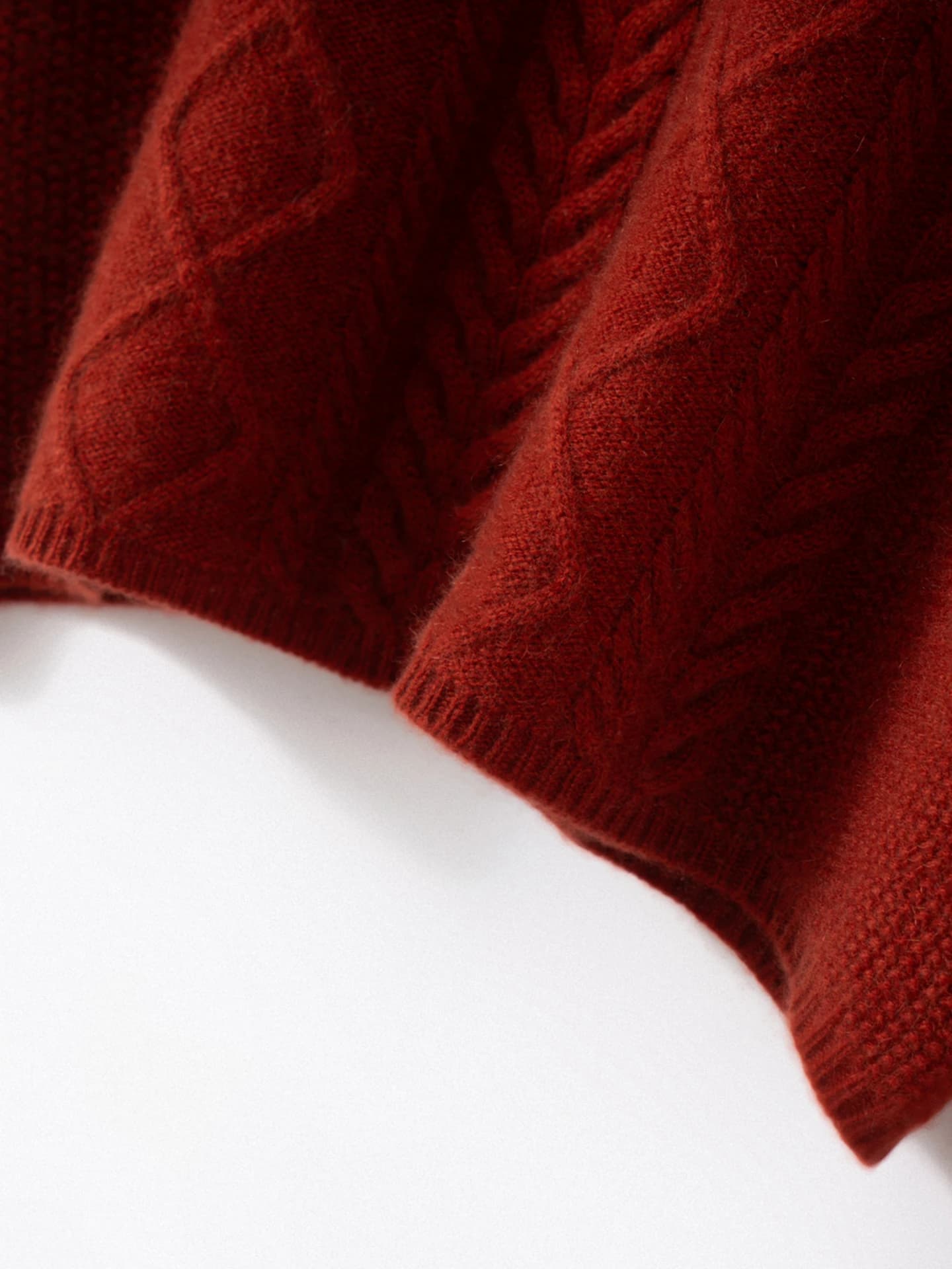 7-Gauge Cropped Crew-Neck Cable-Knit · DETAIL