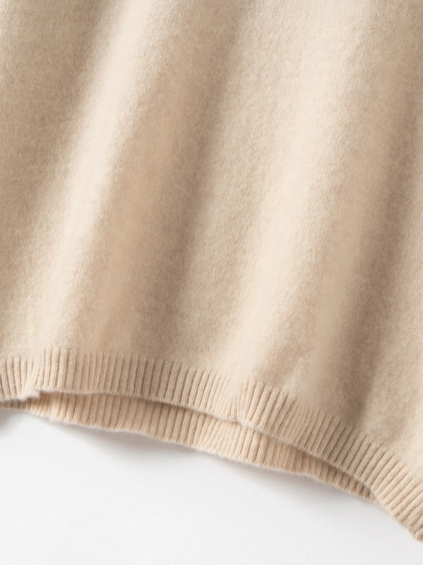 12-Gauge Mock-Neck Fringe · DETAIL