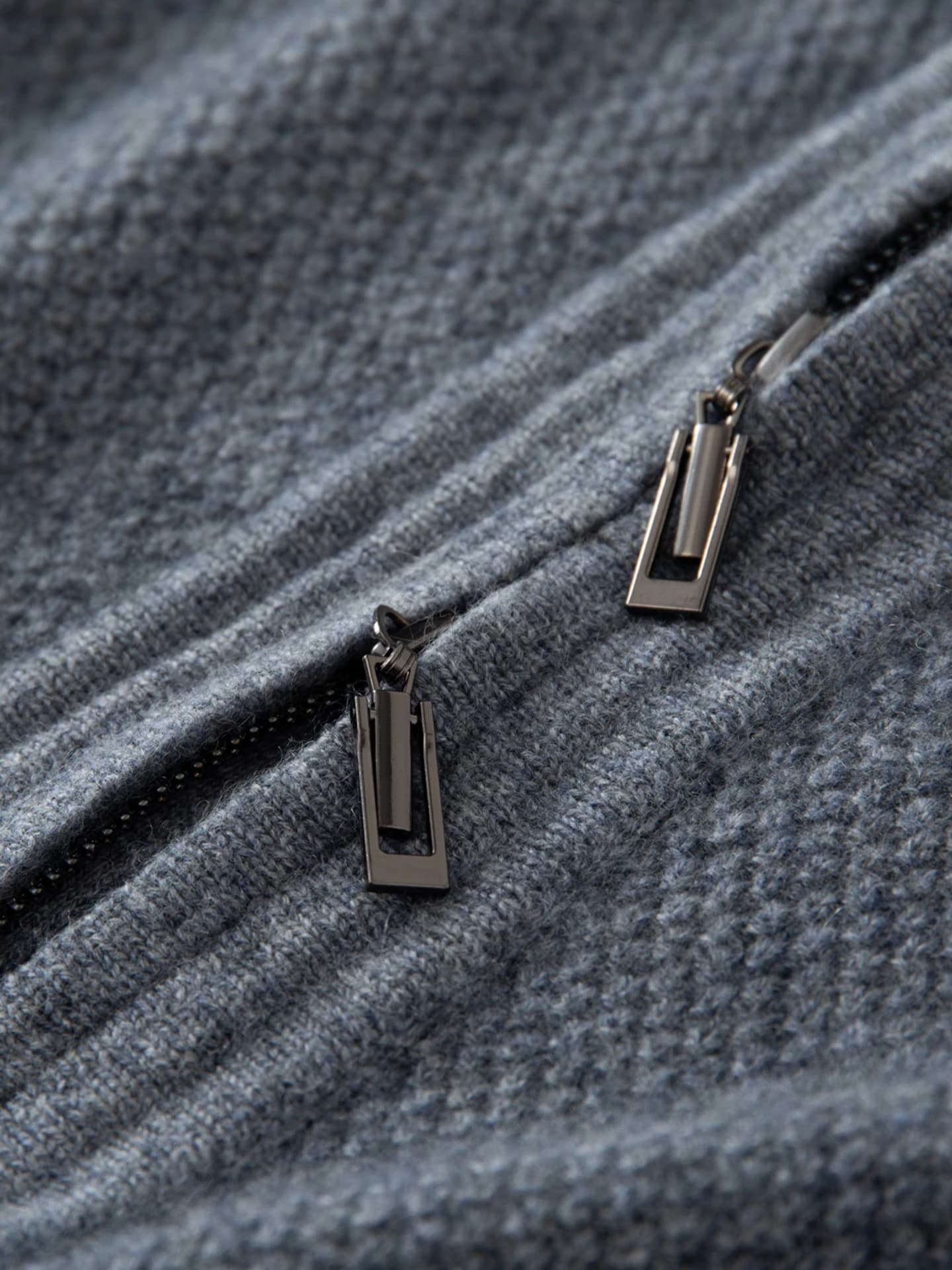 7-Gauge Zip Cardigan Popcorn-Knit · DETAIL