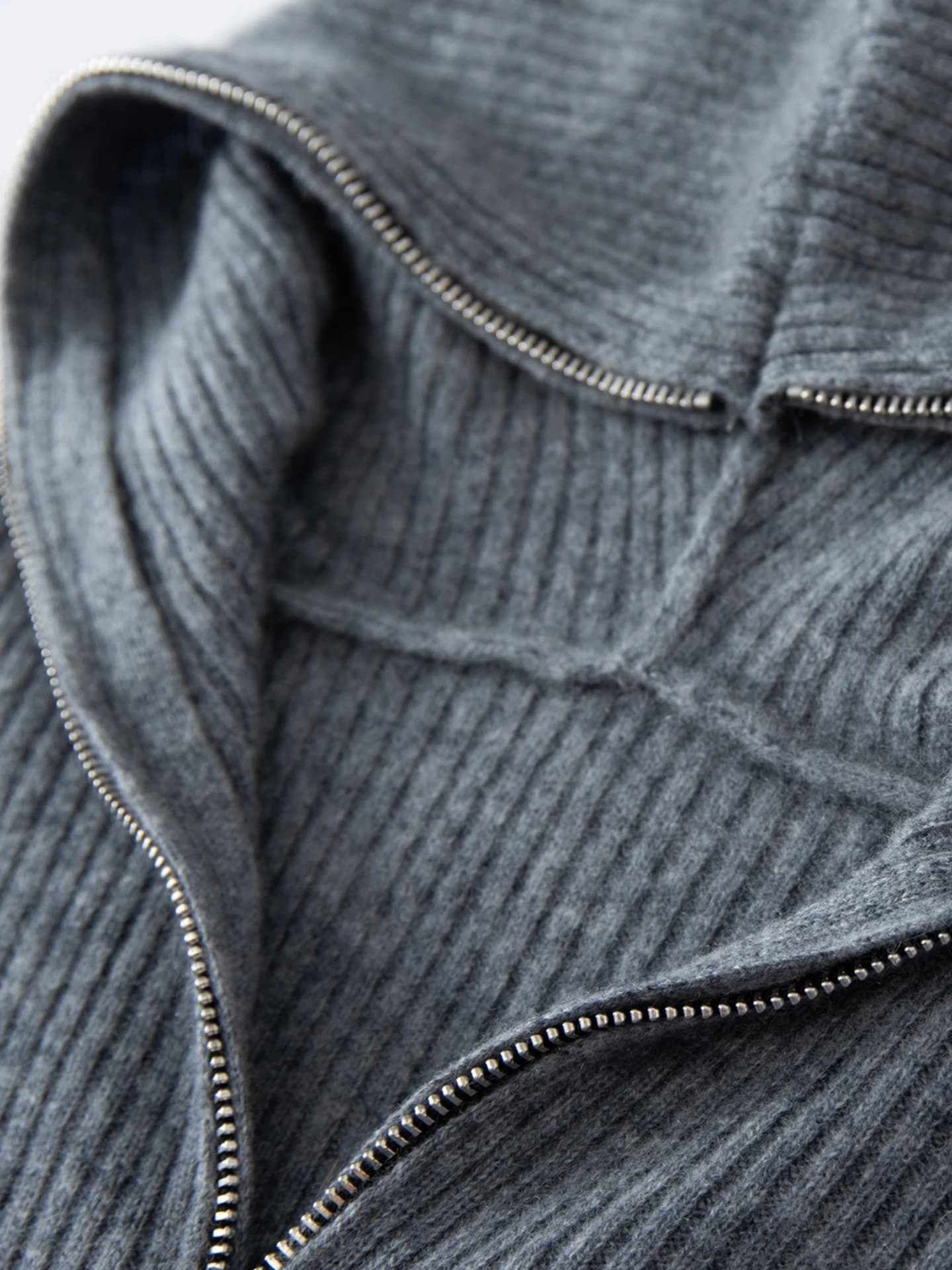 12-Gauge Slim-Fit Hoodie · DETAIL