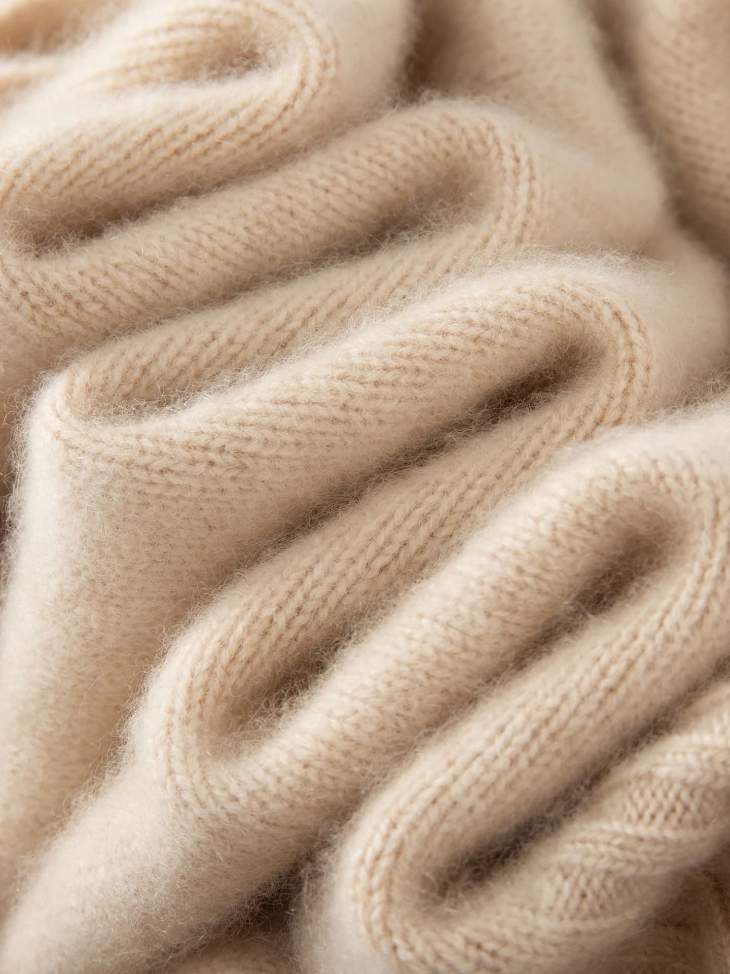 7-Gauge Lapel Cardigan · DETAIL
