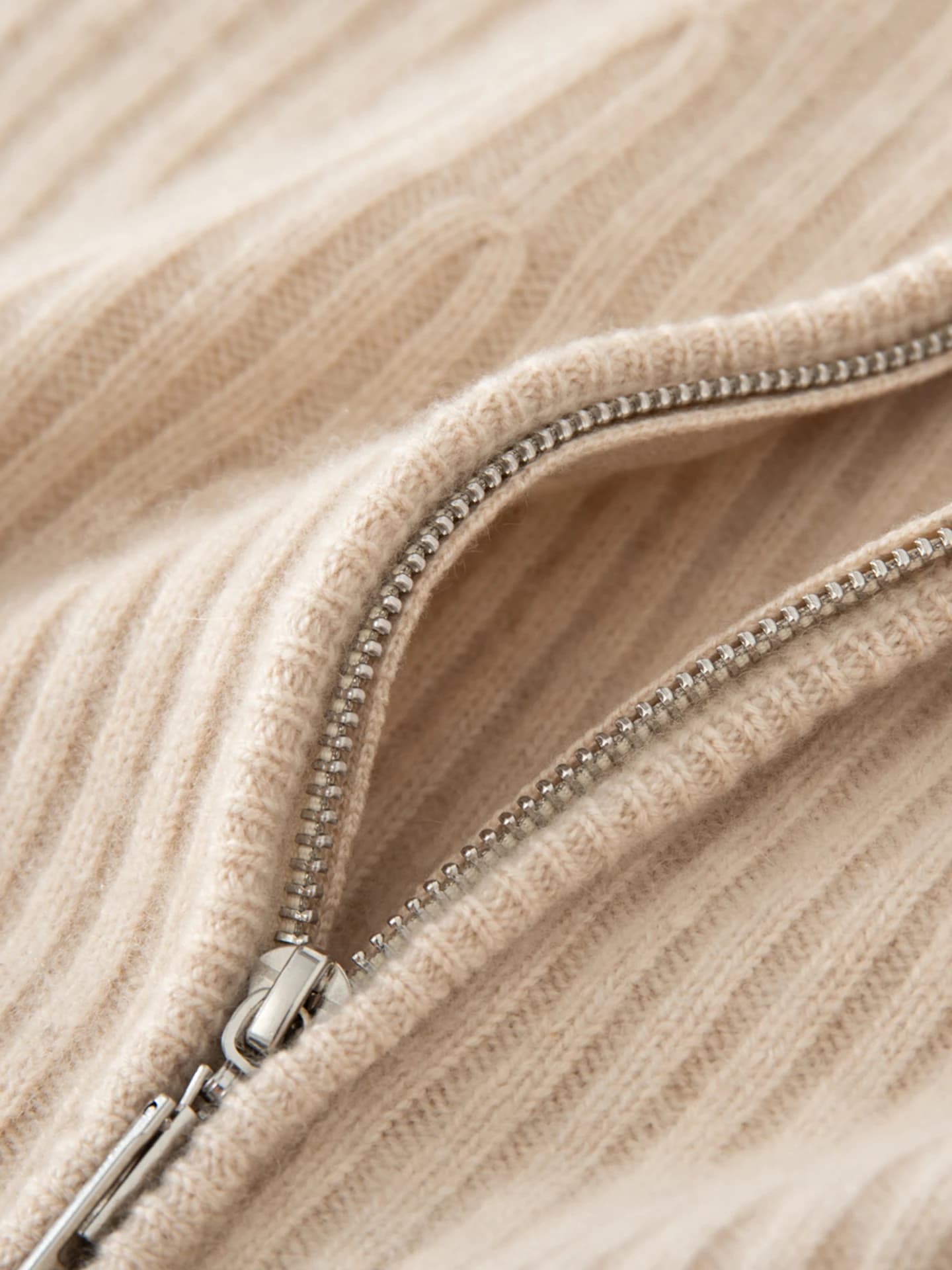 7-Gauge Cardigan Ribbed · DETAIL