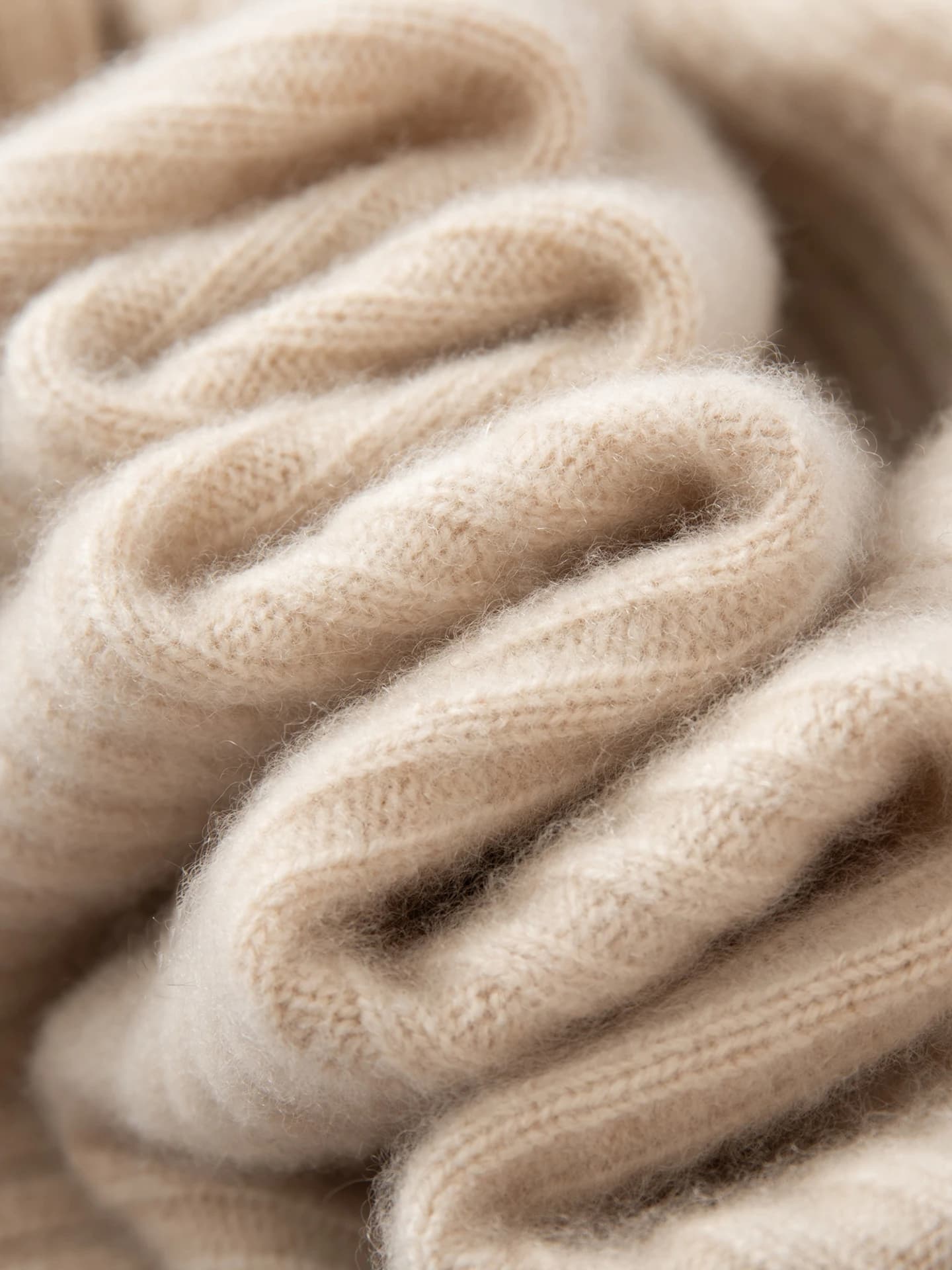 7-Gauge Cardigan Ribbed · DETAIL