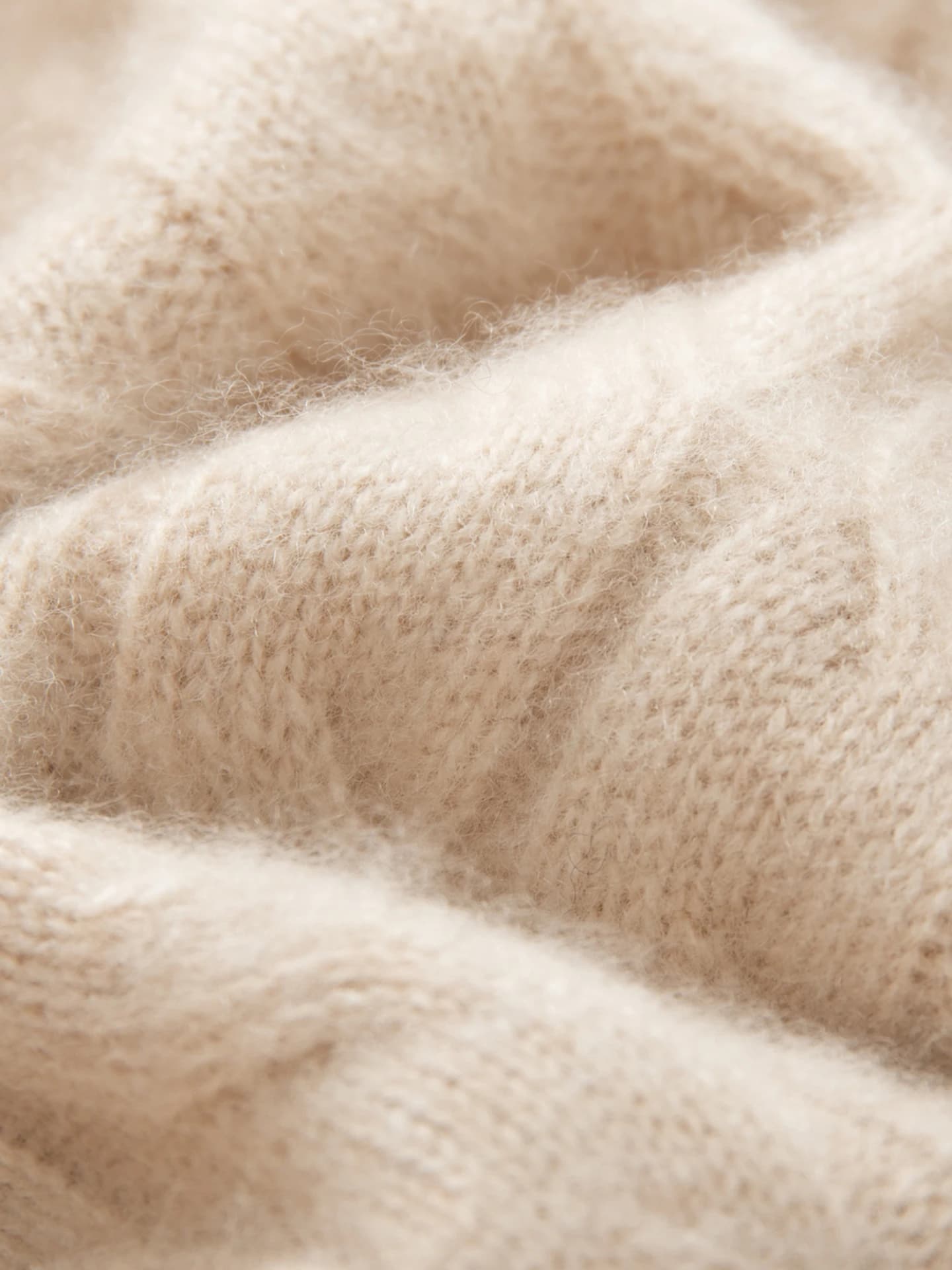 7-Gauge Half-Placket Zip Cable-Knit · DETAIL