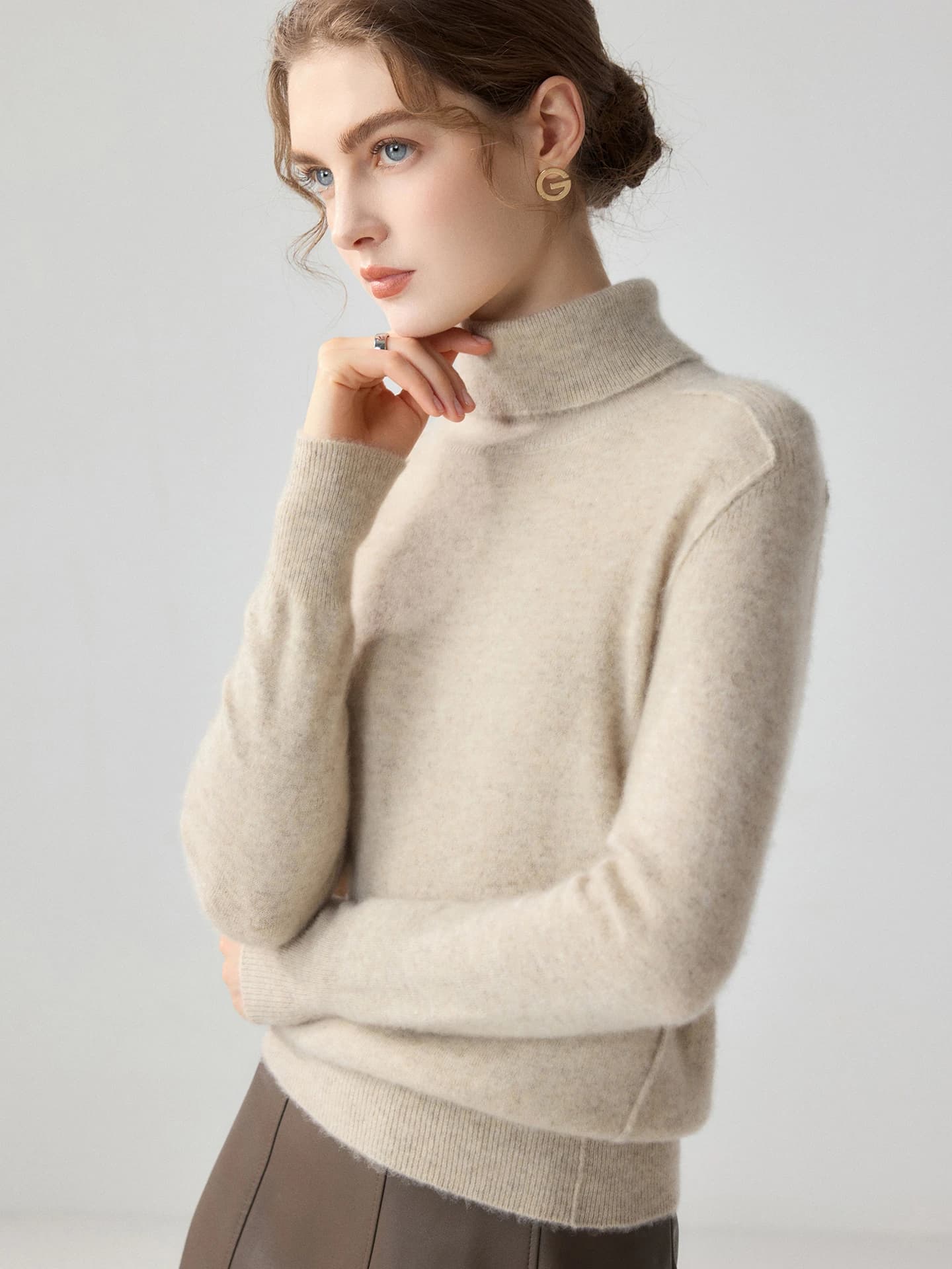 12-Gauge Turtleneck Exposed-Seam Seam-Detail · FRONT