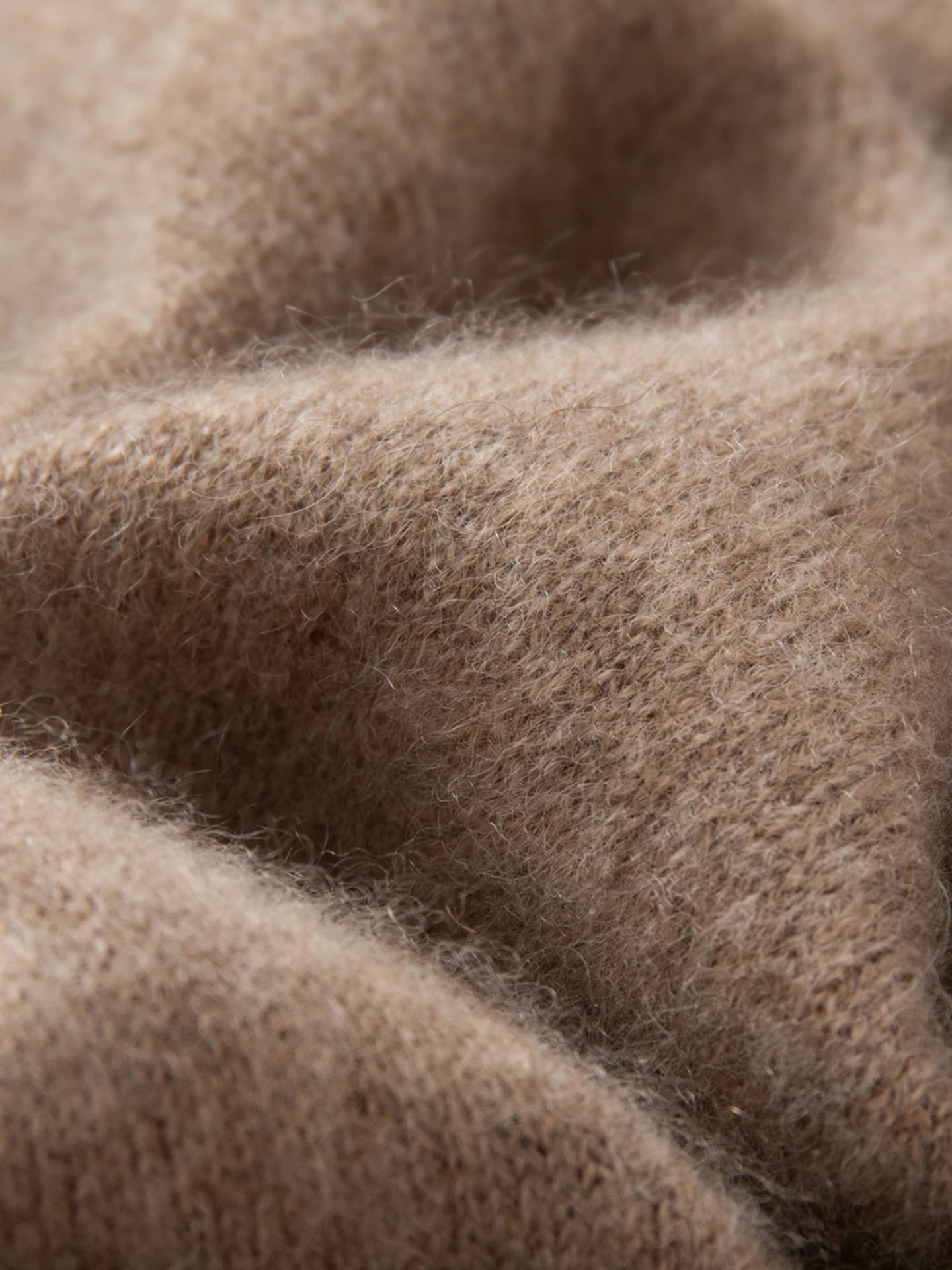 12-Gauge Turtleneck Exposed-Seam Seam-Detail · DETAIL