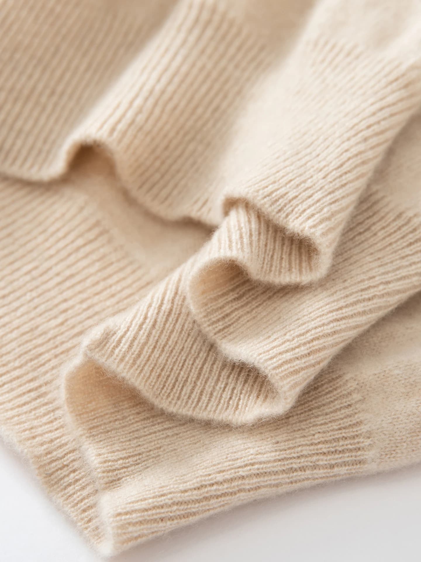 12-Gauge Mock-Neck Pointelle · DETAIL