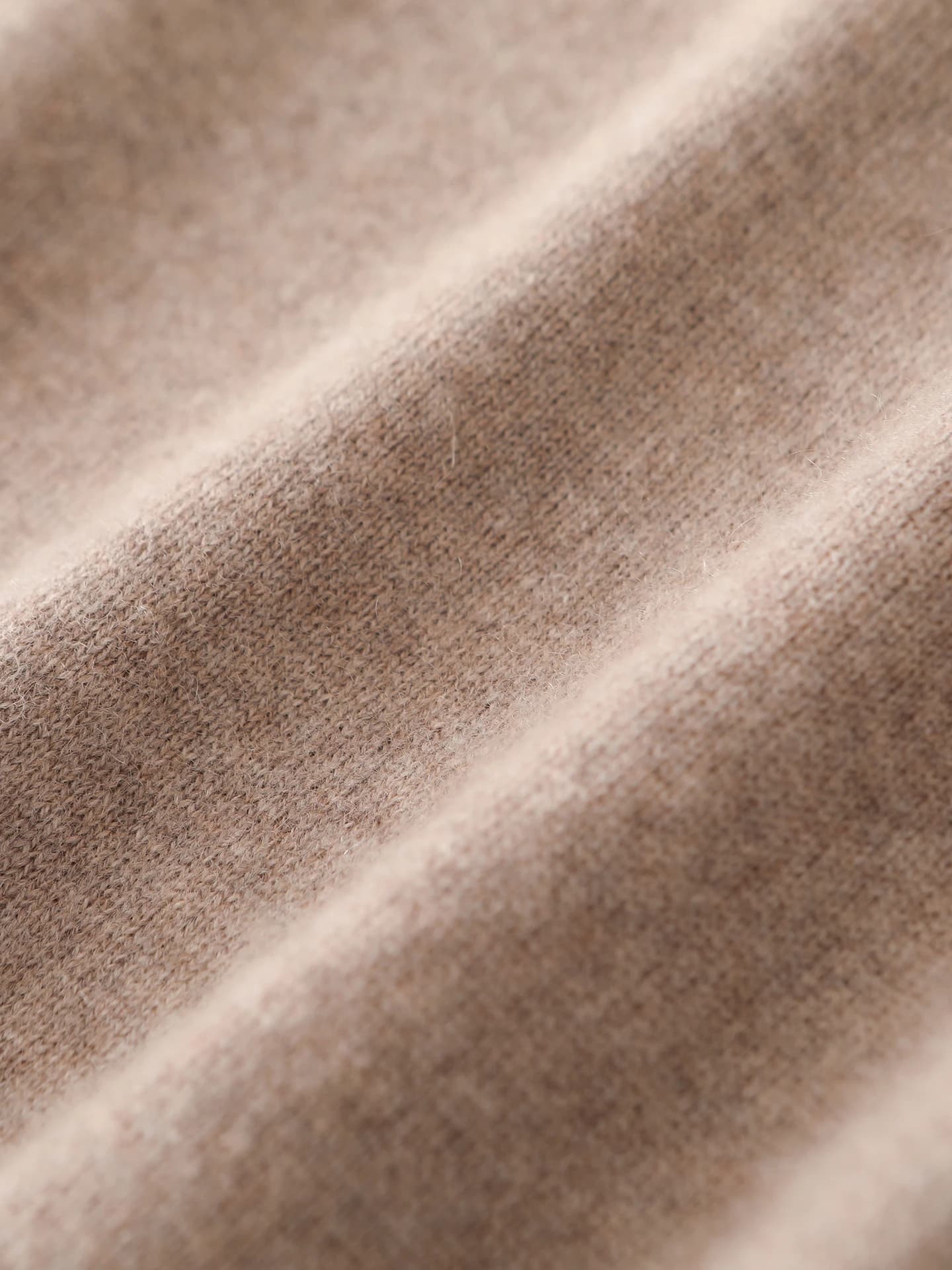 12-Gauge Mock-Neck Plain · DETAIL