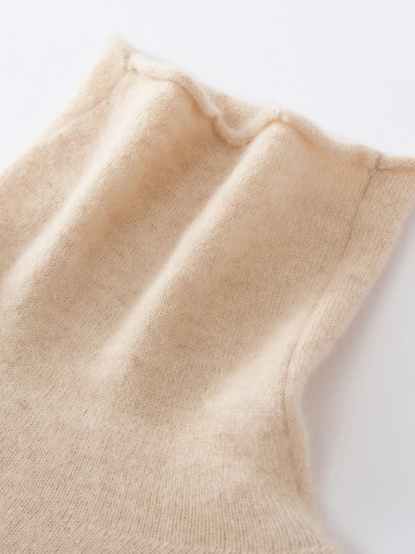 12-Gauge Slouch-Neck Plain · DETAIL