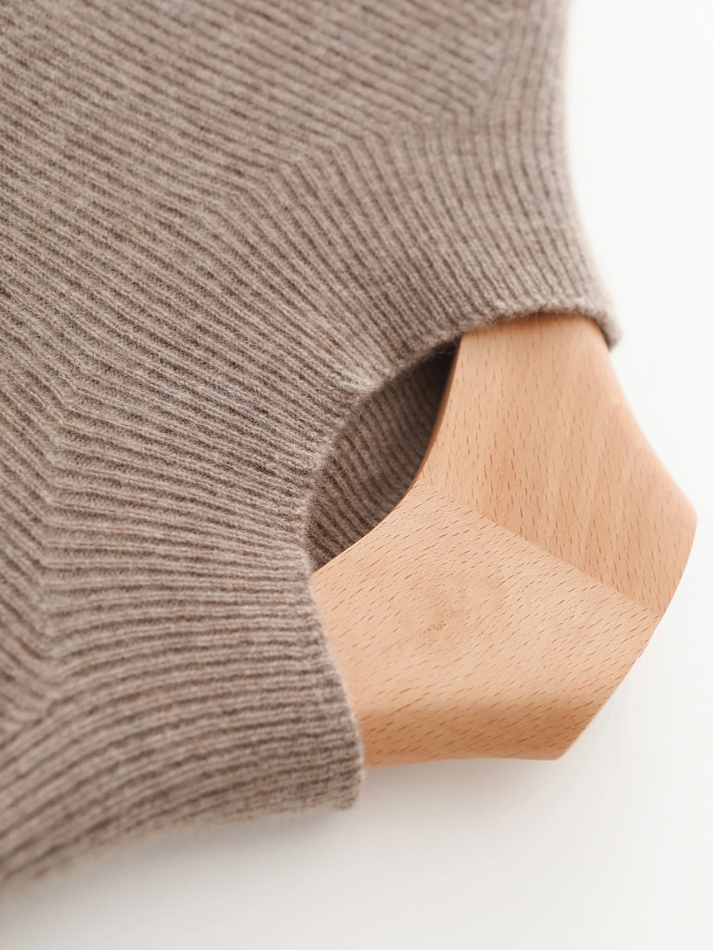 12-Gauge Seamless · DETAIL