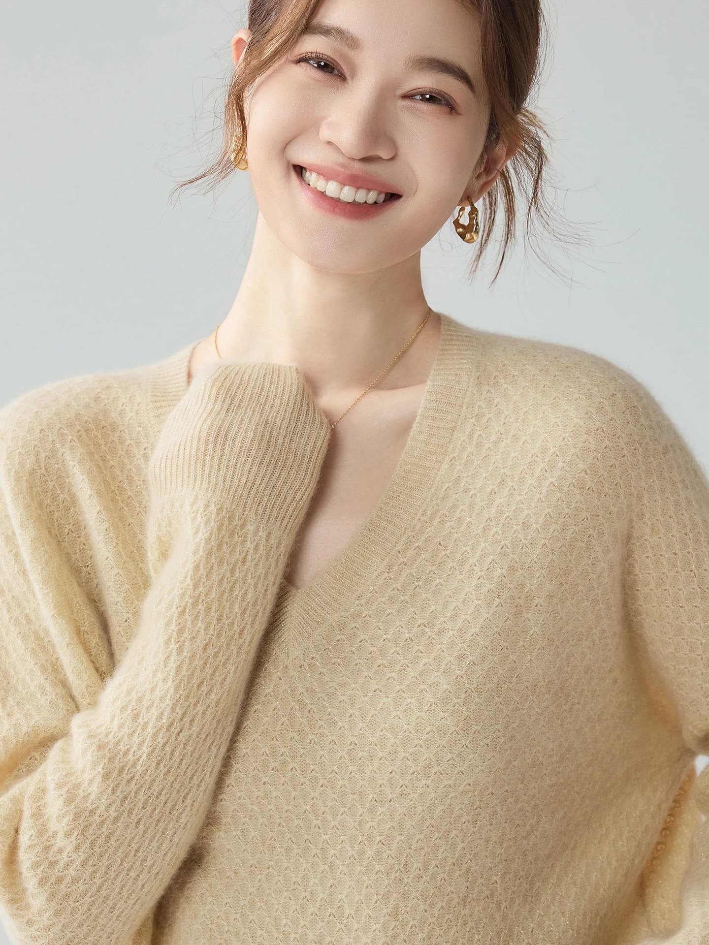 V-Neck Lurex Honeycomb-Knit · FRONT