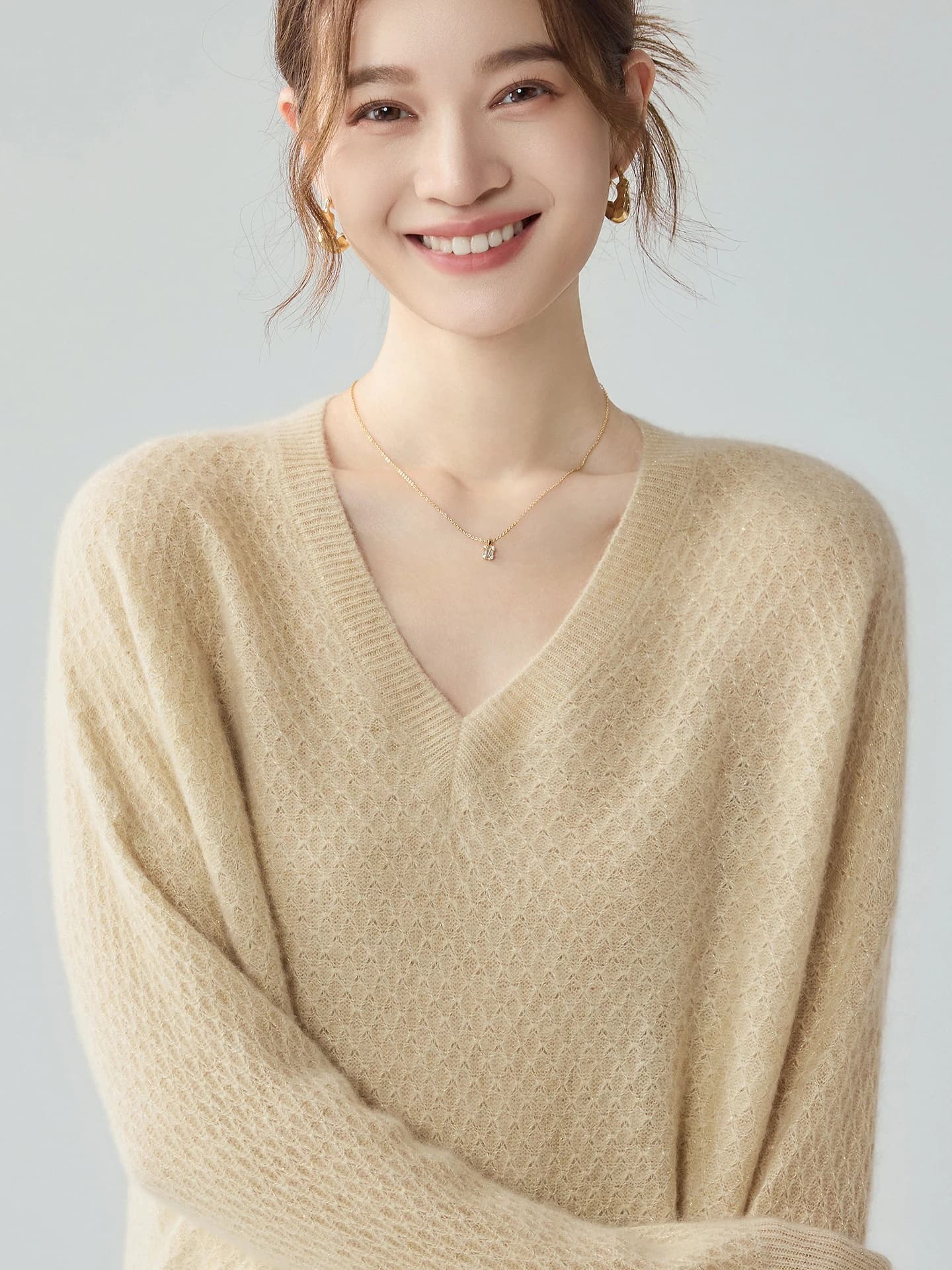 V-Neck Lurex Honeycomb-Knit · FRONT