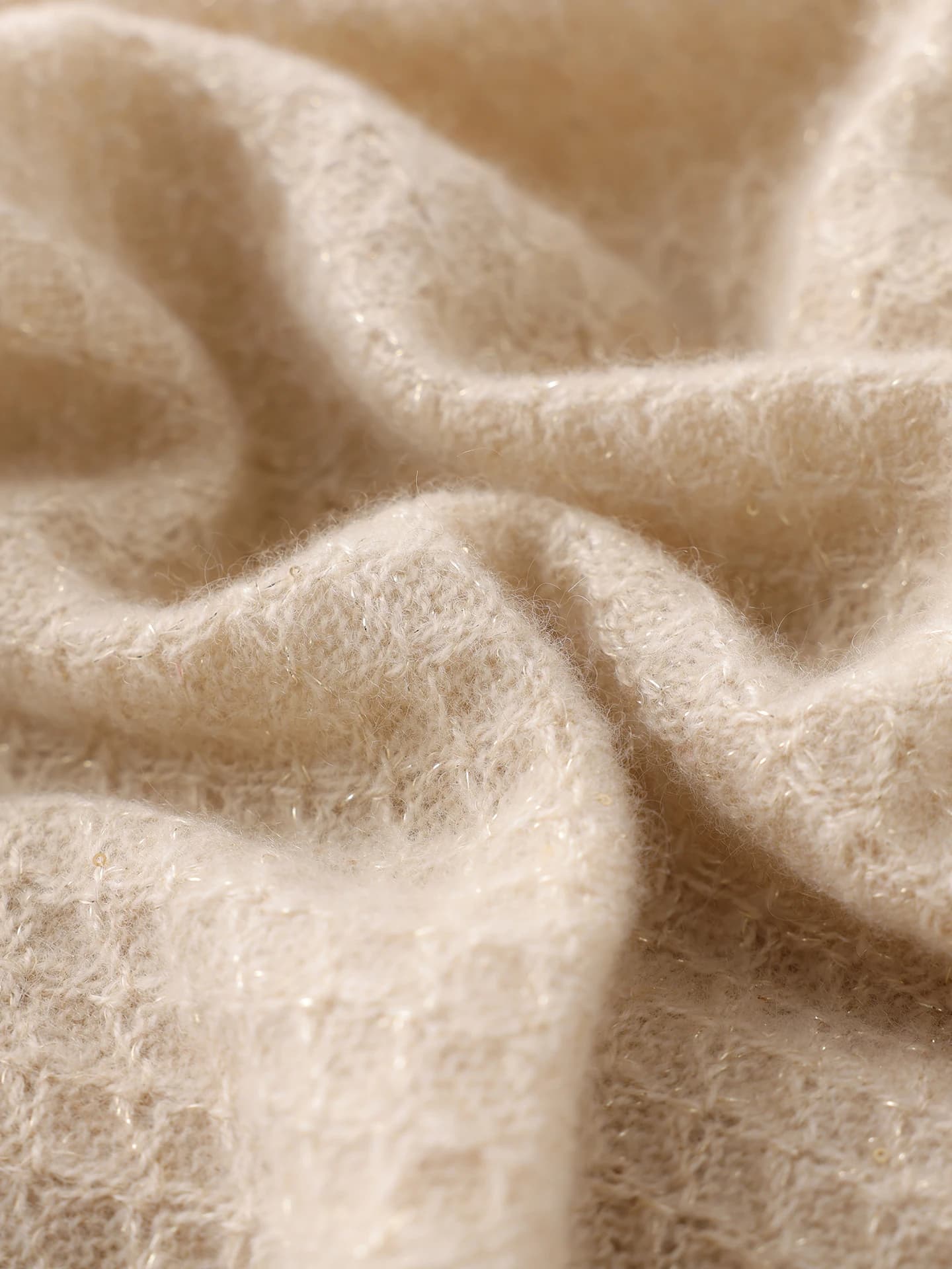 V-Neck Lurex Honeycomb-Knit · DETAIL