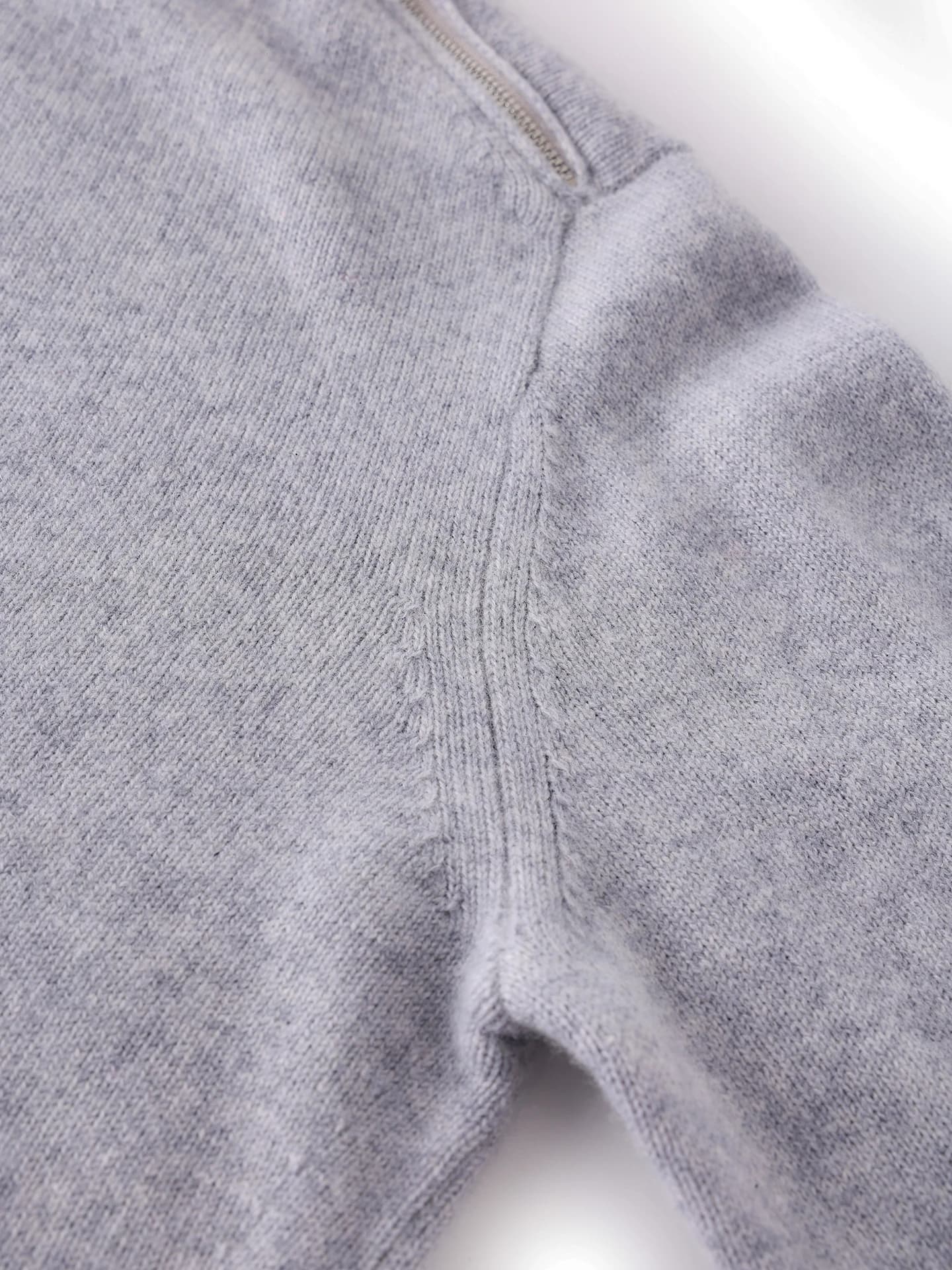 Shoulder Slant-Detail · DETAIL