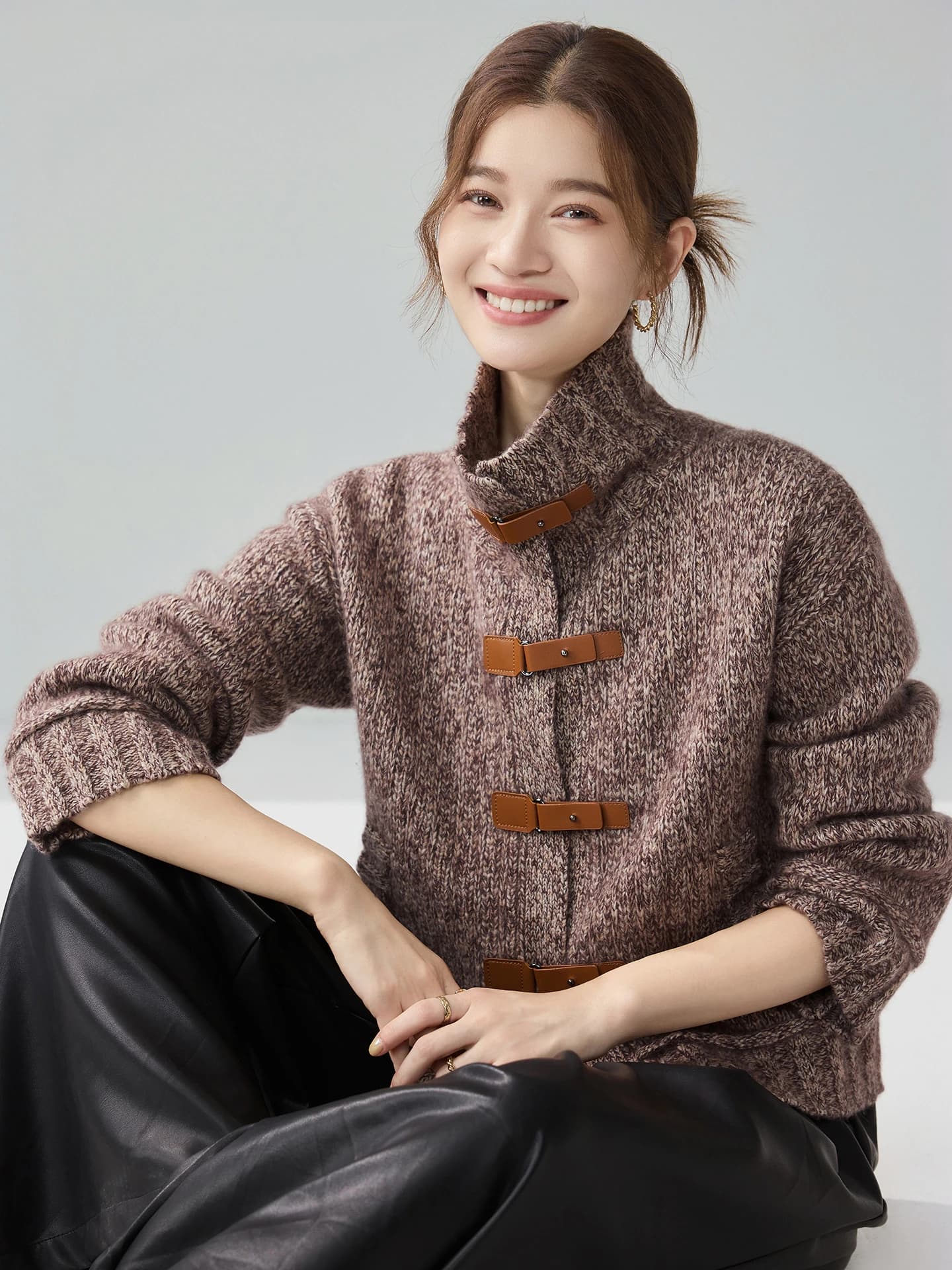3-Gauge Heavyweight Leather-Button Cardigan · FRONT