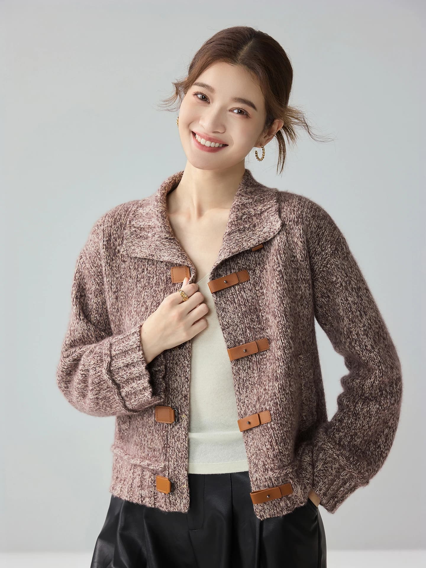 3-Gauge Heavyweight Leather-Button Cardigan · FRONT