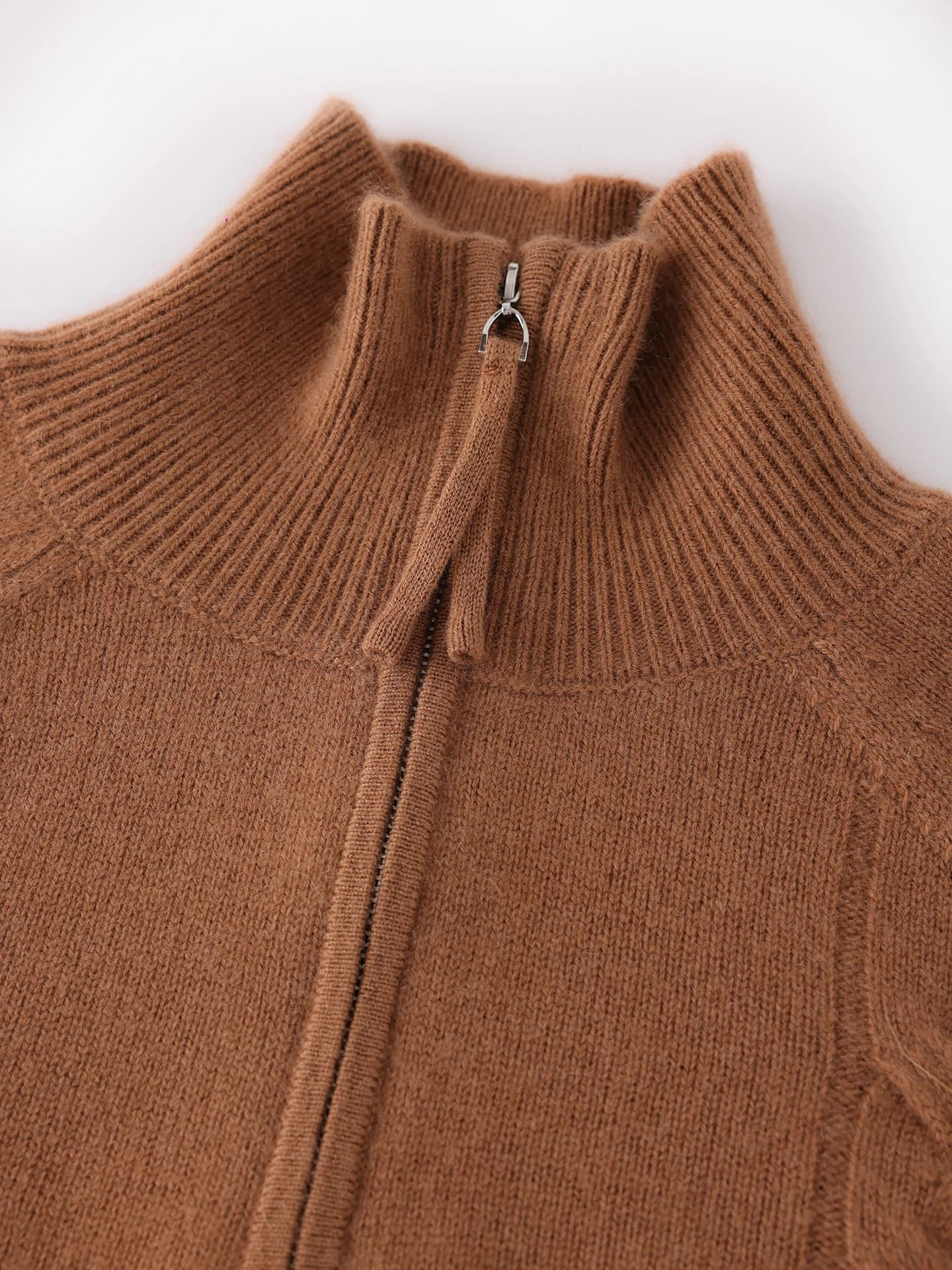 7-Gauge Heavyweight Half-Zip Color-Block Cable-Knit · DETAIL