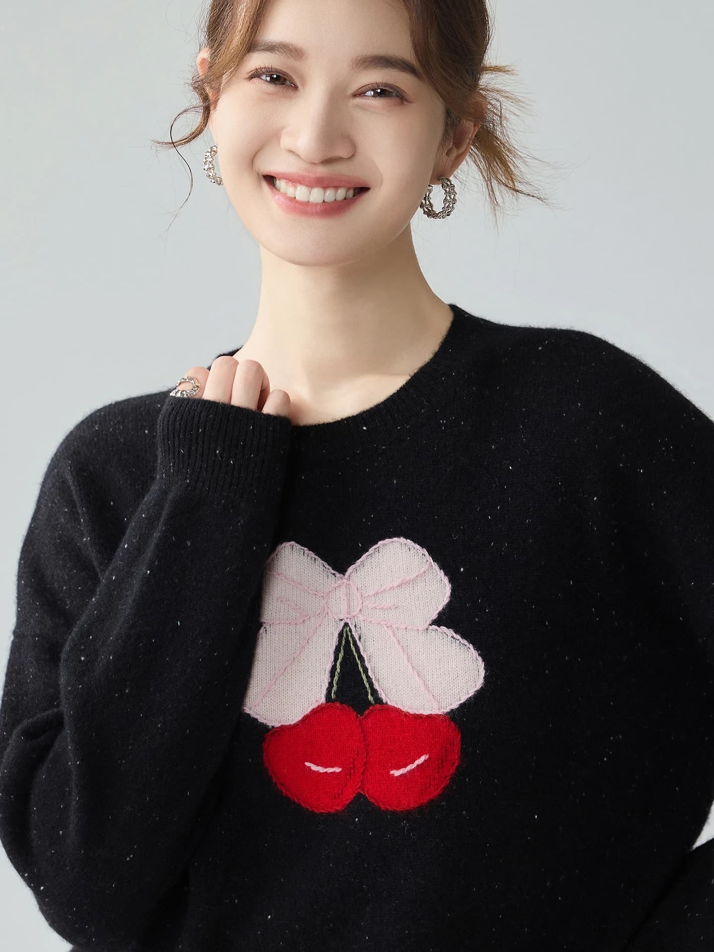 7-Gauge Heavyweight Nep-Yarn Cherry Jacquard · FRONT