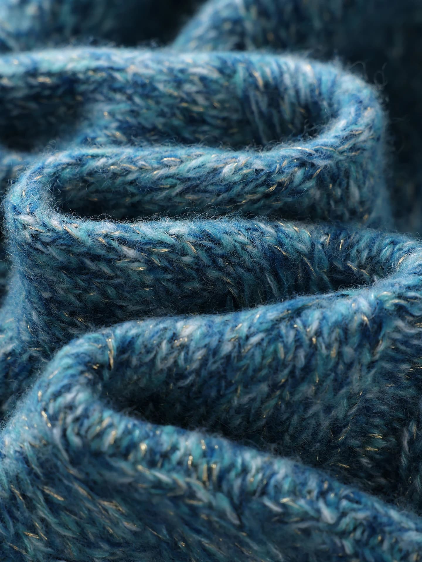 Velvet 7-Gauge Heavyweight Lurex Cable-Knit Mock-Neck · DETAIL