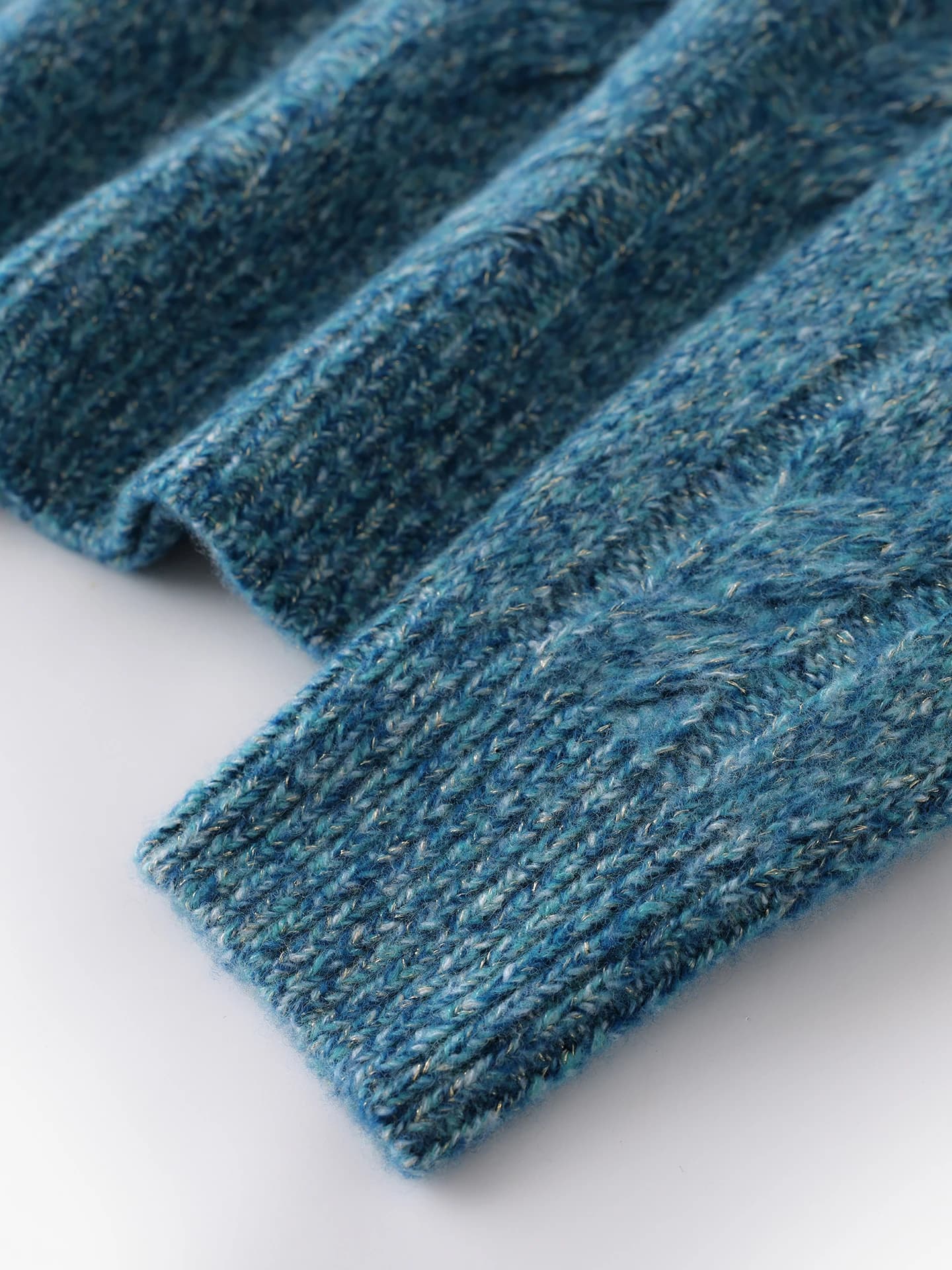 Velvet 7-Gauge Heavyweight Lurex Cable-Knit Mock-Neck · DETAIL
