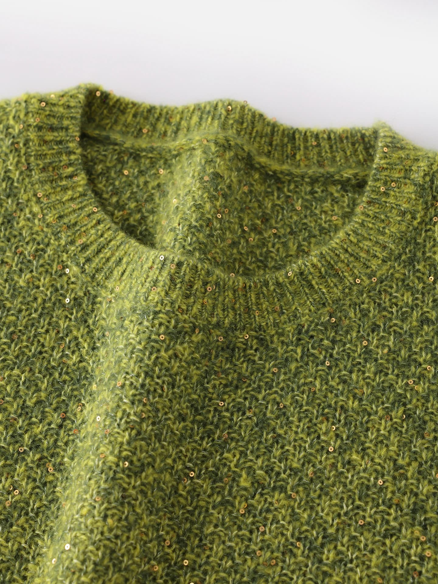 Velvet 3-5-7-Gauge Single-Ply Honeycomb Lurex Sequin Crew-Neck · DETAIL
